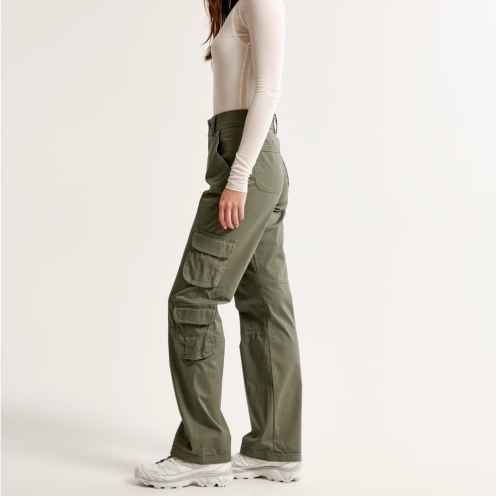 Abercrombie & Fitch Relaxed Cargo Pants